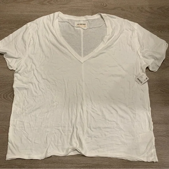 NWT We the Free Free People Nina White V-Neck Cotton T-Shirt Size L - Picture 1 of 7